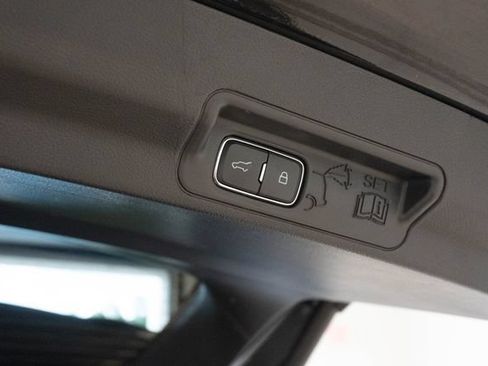 Used 2025 Ford Explorer ST-Line AWD/4WD image 15