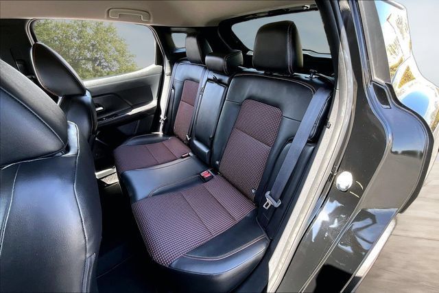 Certified 2025 Nissan Kicks SR FWD image 21