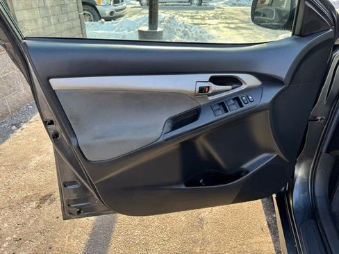 Used 2009 Toyota Matrix XRS image 10