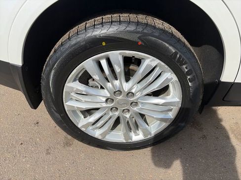 Used 2019 Cadillac XT5 Premium Luxury AWD/4WD image 17
