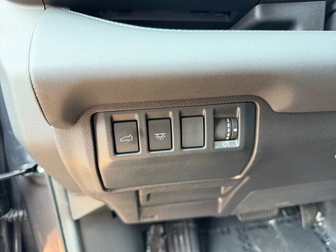 Used 2023 Subaru Ascent Limited w/ Technology Package AWD/4WD image 19