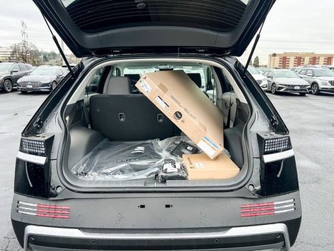 New 2026 Hyundai Ioniq 5 SE image 9