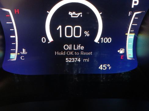 Used 2024 Chrysler Pacifica Touring-L FWD image 18