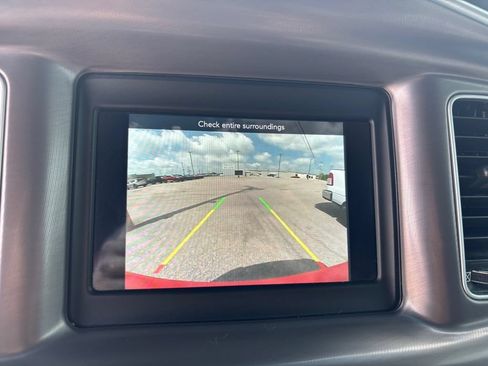 Used 2022 Dodge Charger SXT RWD image 12