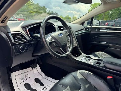 Used 2020 Ford Fusion Titanium AWD/4WD image 6
