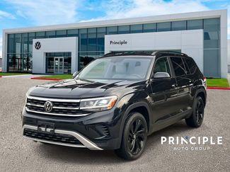Used 2023 Volkswagen Atlas SE w/ Black Wheel Package video 1