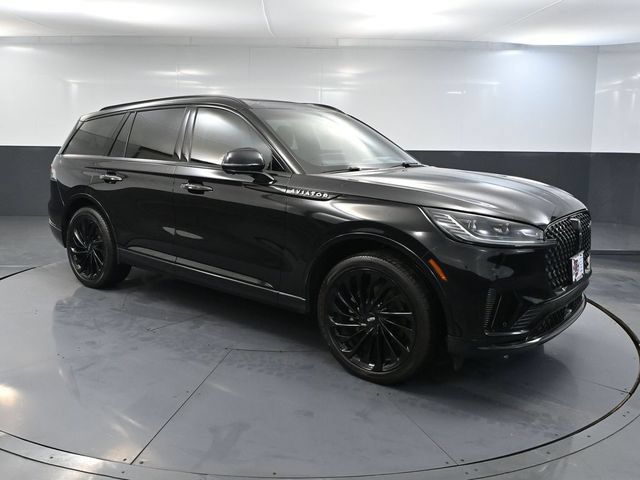 Used 2025 Lincoln Aviator Reserve w/ Jet Appearance Package AWD/4WD image 1