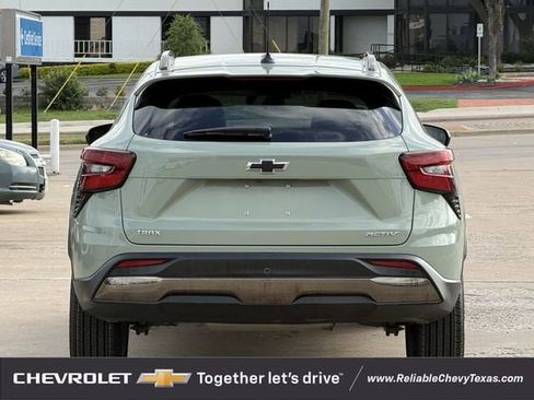 Used 2025 Chevrolet Trax ACTIV w/ Driver Confidence Package FWD image 7