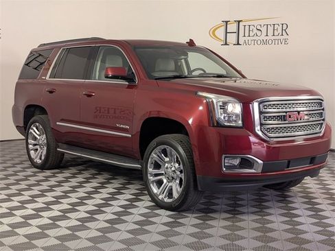 Used 2018 GMC Yukon SLT w/ Premium Edition image 2
