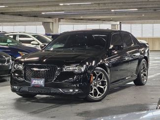 Used 2016 Chrysler 300 S video 1