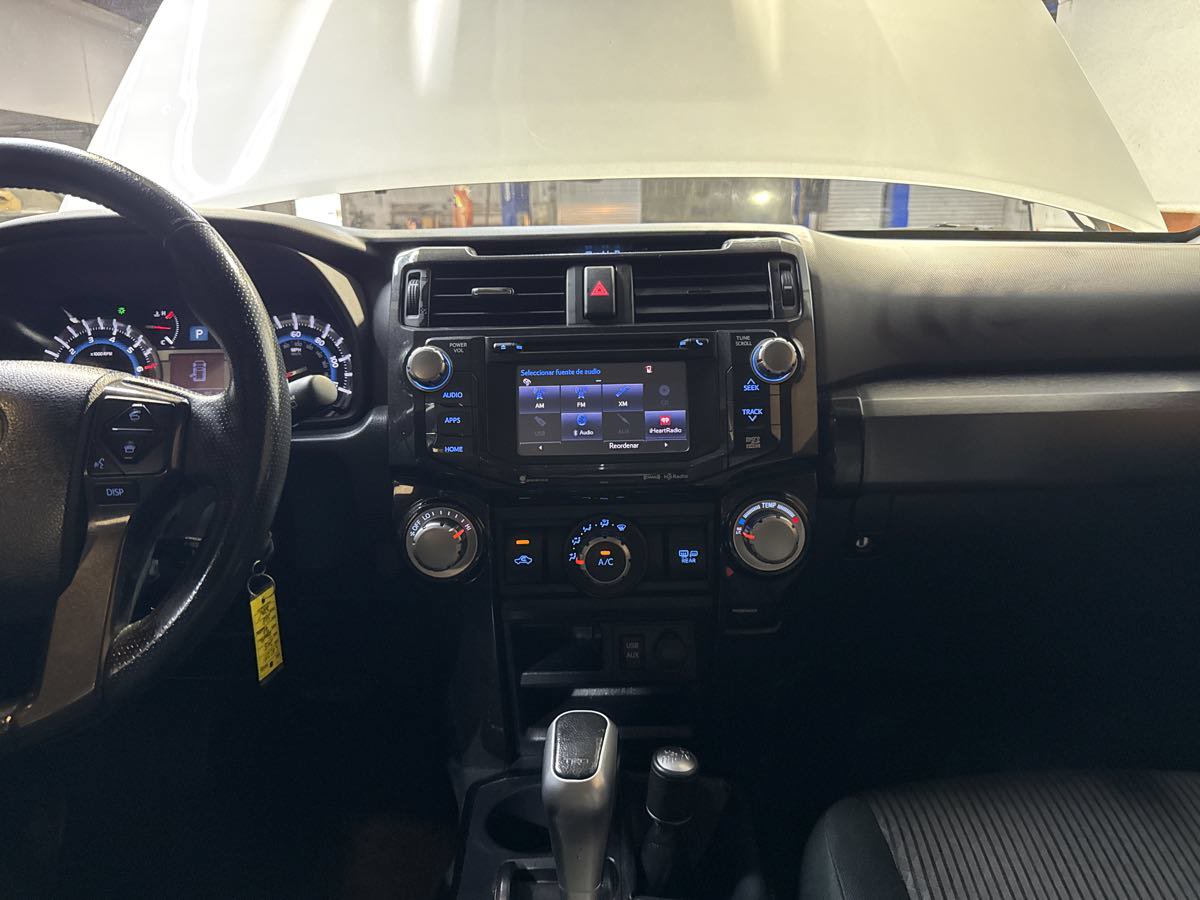 Used 2018 Toyota 4Runner TRD Off-Road AWD/4WD image 16