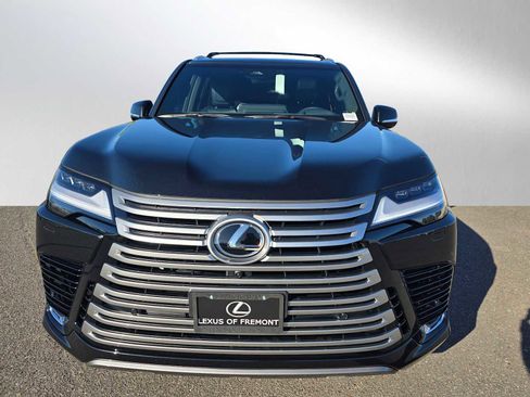New 2025 Lexus LX 600 4WD w/ Premium Package image 8