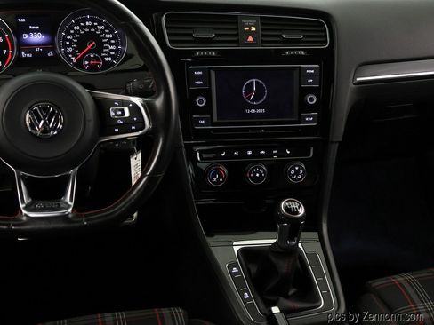 Used 2018 Volkswagen GTI S image 16