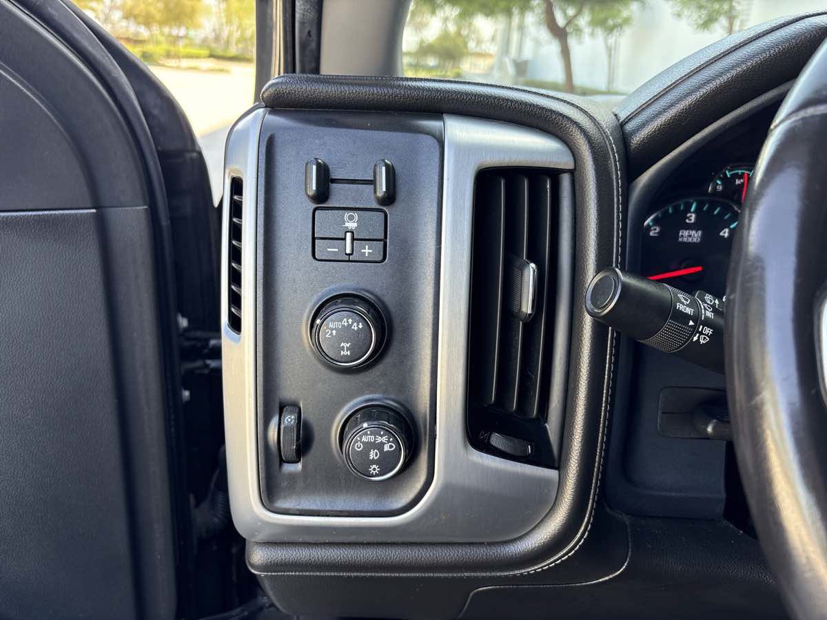 Used 2018 GMC Sierra 1500 SLT w/ SLT Premium Package AWD/4WD image 20