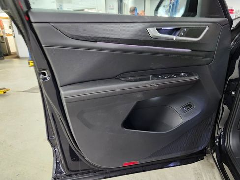 New 2026 Volkswagen Atlas Cross Sport SEL image 10