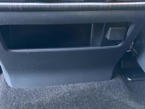 Certified 2022 Ford Expedition Platinum image 18