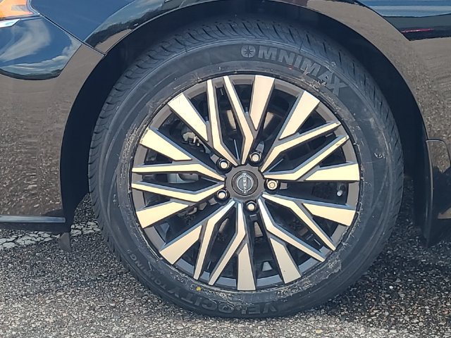 Used 2024 Nissan Altima 2.5 SV AWD/4WD image 10