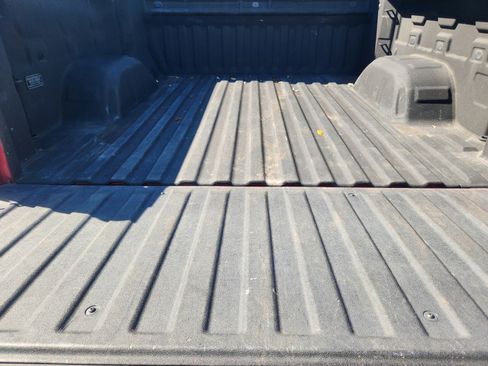 Used 2021 Chevrolet Silverado 1500 LT image 24