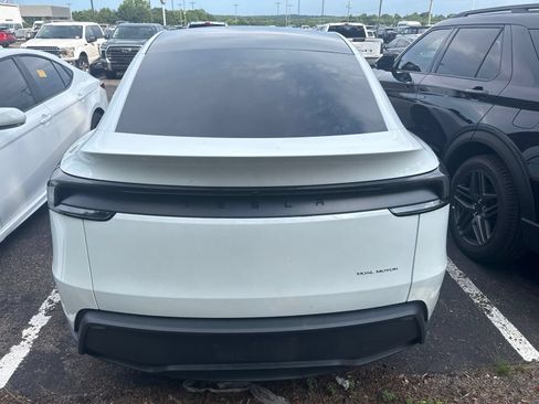 Used 2026 Tesla Model Y Long Range AWD/4WD image 5