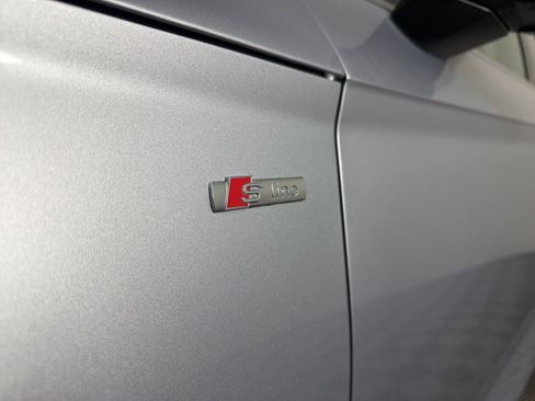 Used 2023 Audi Q5 2.0T Premium w/ Convenience Package AWD/4WD image 4