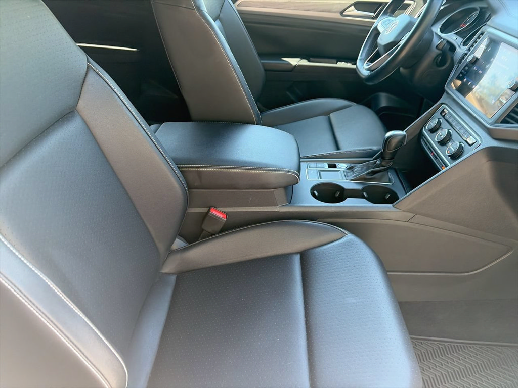 Used 2020 Volkswagen Atlas Cross Sport SE FWD image 9