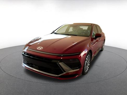 Used 2025 Hyundai Sonata SEL image 4