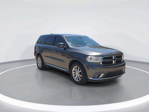 Used 2018 Dodge Durango SXT w/ 3rd Row Seating Group RWD image 2