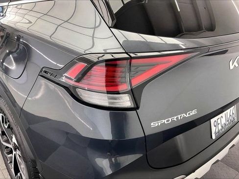 Used 2023 Kia Sportage EX FWD image 28
