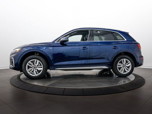 Certified 2023 Audi Q5 2.0T Premium w/ Convenience Package AWD/4WD image 7