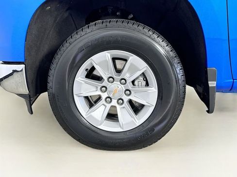 Used 2025 Chevrolet Silverado 1500 LT AWD/4WD image 31