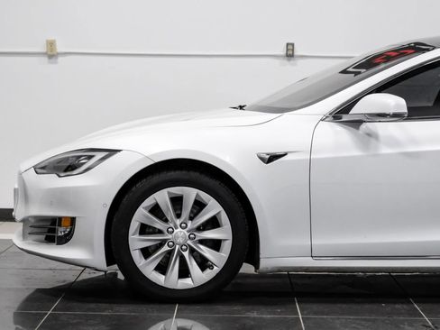 Used 2020 Tesla Model S Long Range image 13