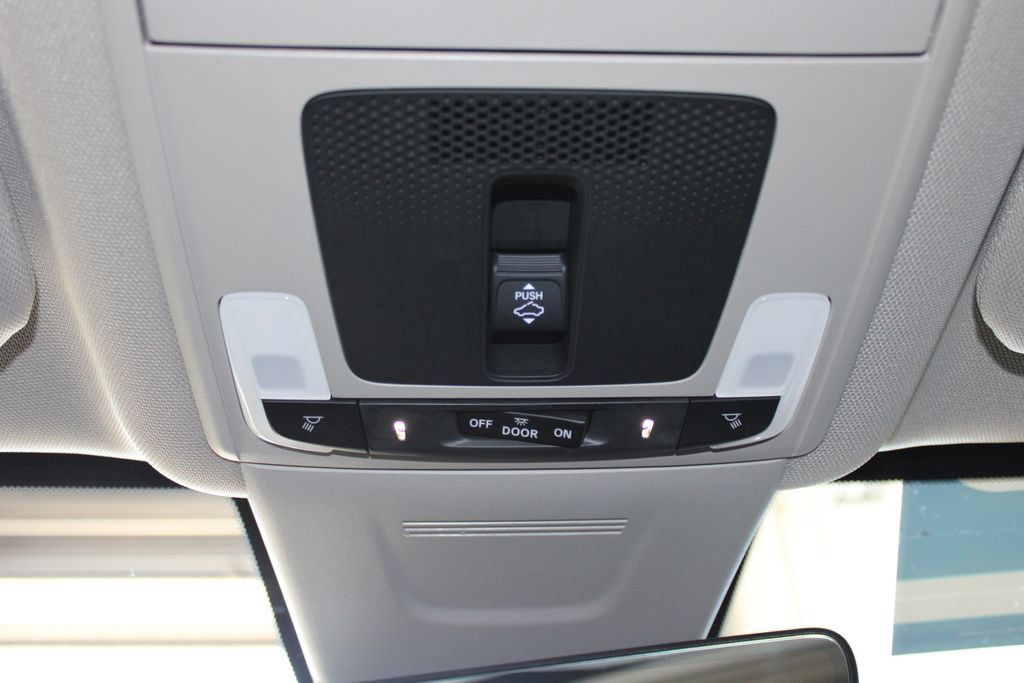 Used 2025 Honda CR-V EX-L image 25