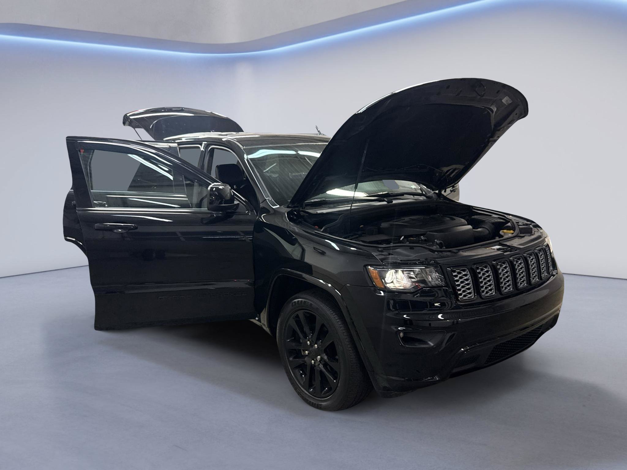 Used 2019 Jeep Grand Cherokee Altitude RWD image 9