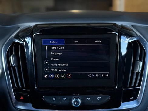 Used 2023 Chevrolet Traverse RS AWD/4WD image 38