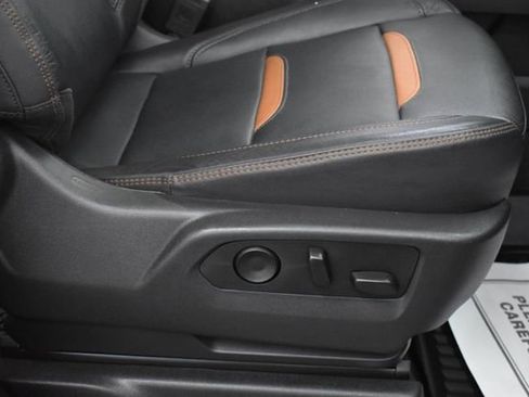 Used 2024 GMC Sierra 1500 AT4 w/ Technology Package image 39