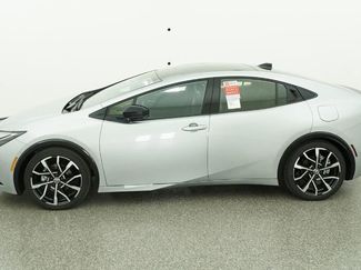 New 2026 Toyota Prius Plug-In Hybrid FWD video 3