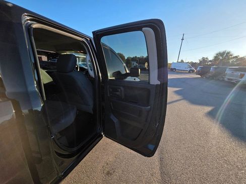 Used 2015 RAM 1500 Express image 12