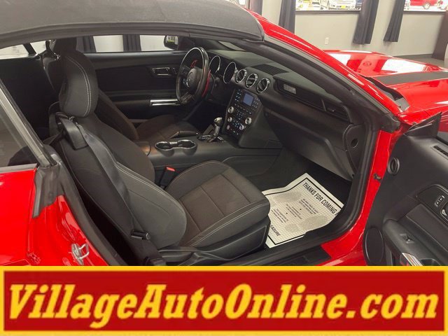 Used 2015 Ford Mustang Convertible RWD image 20