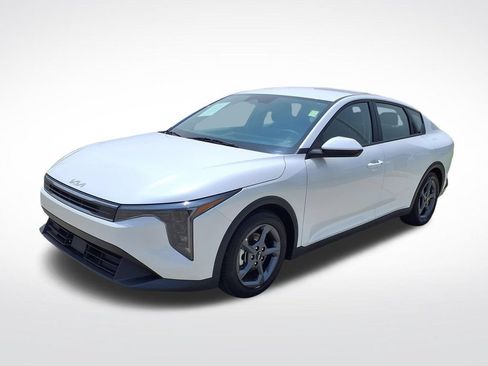 Used 2025 Kia K4 FWD image 3