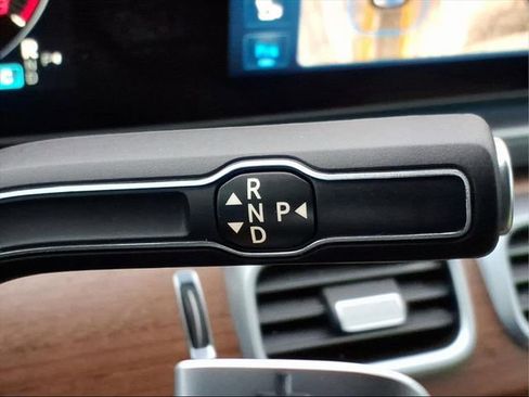 Used 2024 Mercedes-Benz GLS 450 4MATIC image 29