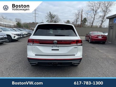 New 2026 Volkswagen Atlas SE image 3
