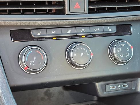 Certified 2024 Volkswagen Jetta Sport image 20