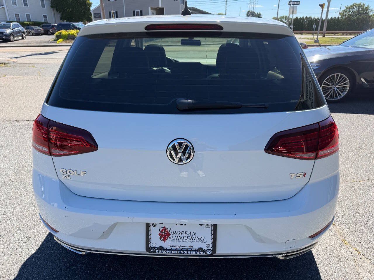Used 2018 Volkswagen Golf SE FWD image 6