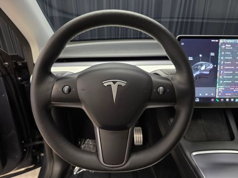 Used 2022 Tesla Model Y Performance AWD/4WD image 22