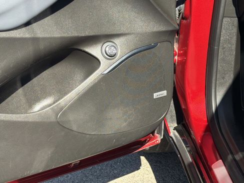 Used 2024 Buick Enclave Premium image 18