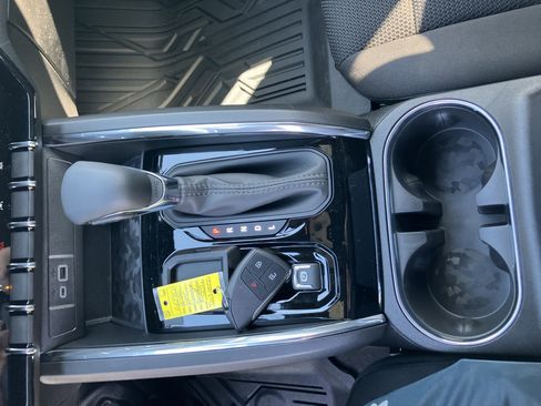 New 2026 GMC Canyon Elevation image 21