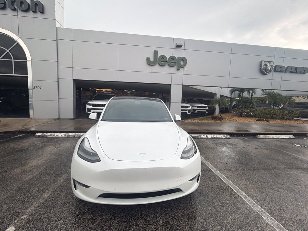 Used 2021 Tesla Model Y Performance AWD/4WD image 2