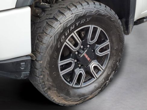 Used 2022 GMC Sierra 2500 AT4 w/ AT4 Preferred Package image 32