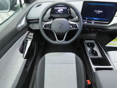 New 2026 Volkswagen ID.4 Pro image 10