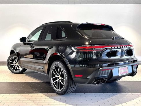 Used 2026 Porsche Macan AWD/4WD image 3